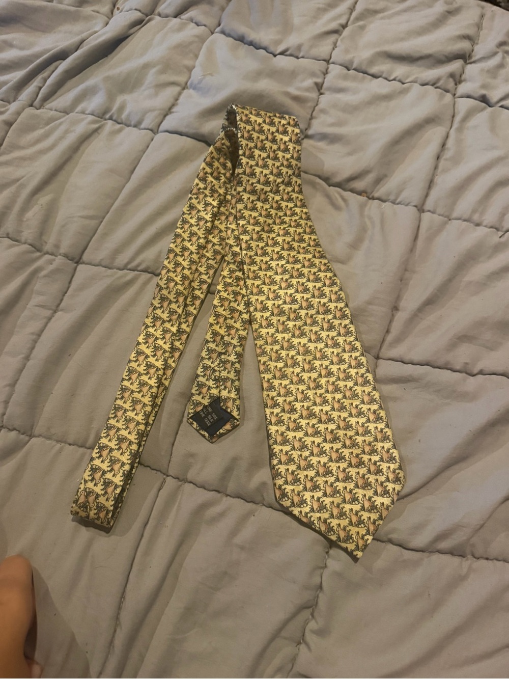 Classic Men's Yellow Patterned Silk Tie